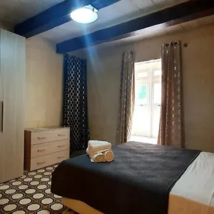 Lucia Townhouse Hébergement de vacances